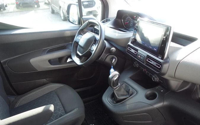 Peugeot Rifter cena 58900 przebieg: 164427, rok produkcji 2019 z Dynów małe 379